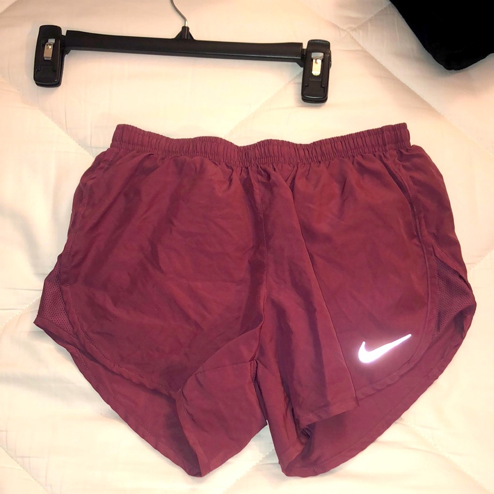 Nike running short